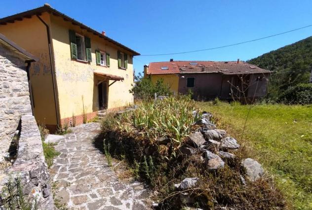 Casale in vendita a Riccò del Golfo di Spezia 160 mq Rif: 1175836