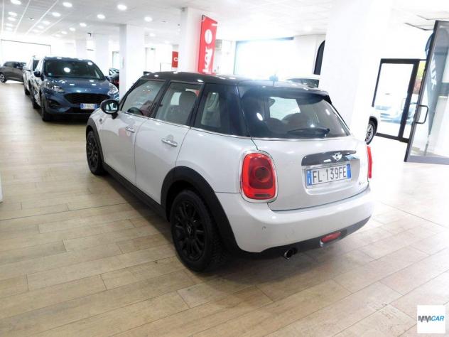 MINI COOPER 5 PORTE HYPE BZ 136CV - Foto 4