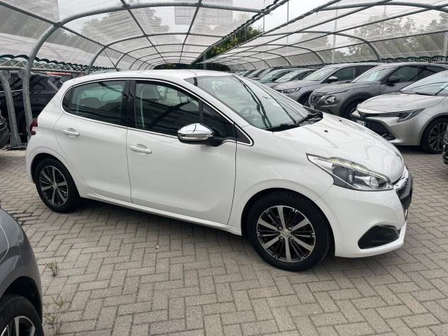 Peugeot 208 1.2 PureTech 82cv Allure - Foto 3