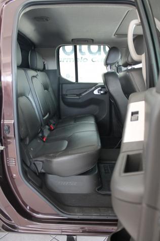 Nissan Navara 3.0 dCi 4 porte Double Cab LE V6 - Foto 7