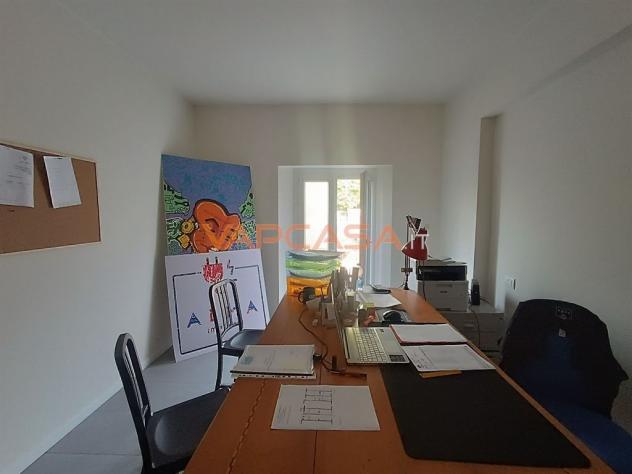 MAGAZZINO-DEPOSITO DI 75MQ CON ACCESSO CARRABILE + APPARTAMENTO RISTRUTTURATO - Foto 11