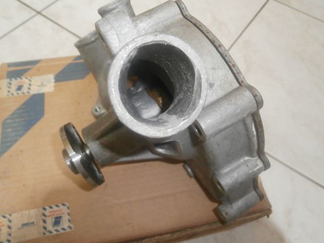 POMPA ACQUA PER OM 50 55 60 65 70 75 100 RIF. 8829760 WATER PUMP OM - Foto 3