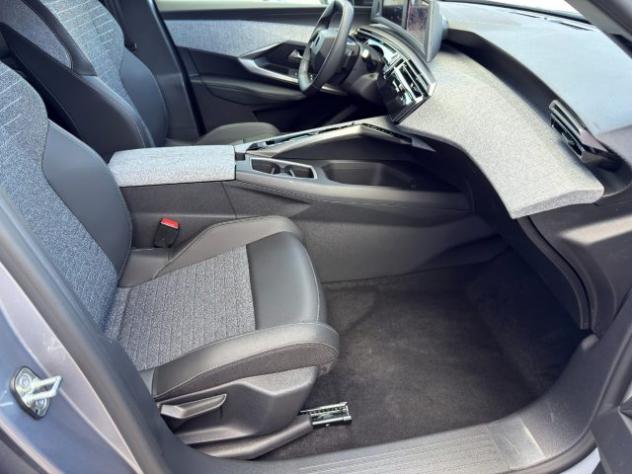 PEUGEOT 3008 Hybrid 145 e-DCS6 Allure rif. 23800301 - Foto 8