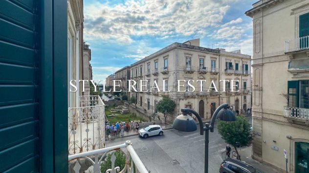 Luminoso e raffinato appartamento finemente ristrutturato in palazzo d'epoca asc