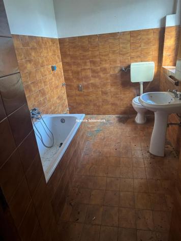 FARNETO VENDESI CASA SINGOLA CON DUE ETTARRI DI TERRENO AGRICOLO - Foto 16