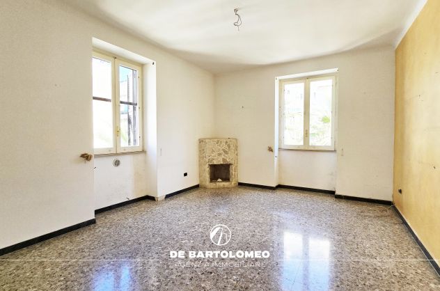 Quadrivani in Via Regina Elena nei pressi di Via Di Palma - Foto 3