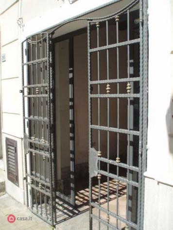 LOCALE comm.le di 80mq in corso butera, 257 a Bagheria