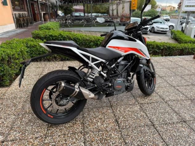 KTM 390 Duke TUTTO INCLUSO ANCHE PASSAGGIO! MINI RATE rif. 24190877 - Foto 3