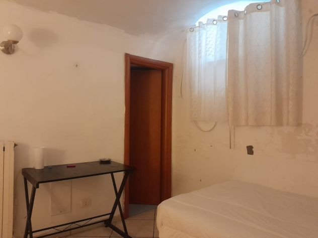 Chiaia zona piazza Amedeo adiac metro a due passi dalla Riviera di chiaia - Foto 4