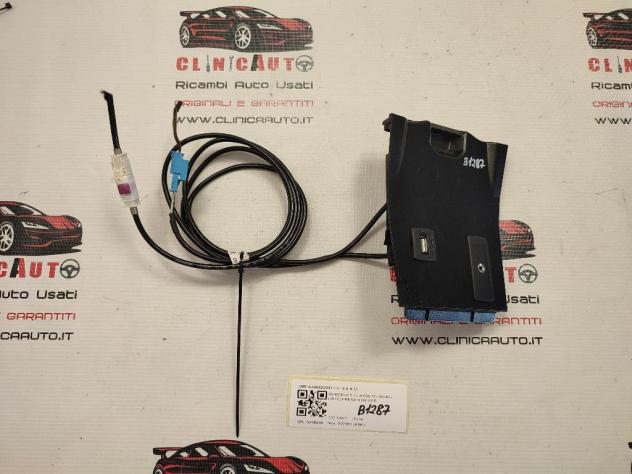 PRESA AUX/USB MERCEDES Classe B W246 2° Serie A2468230411 (12)