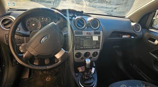 FORD FIESTA 1.4 TDCi 68 CV 3p. Ideale per Neopatentati! - Foto 6