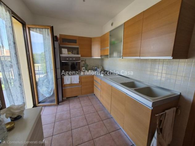 Appartamento con mansarda, 51 mq di terrazzi garage e piscina - Foto 7