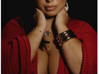 Massaggi - benessere Lecce - MASSAGGIO TANTRA LECCE  OPERATRICE CURVY ITALIANA  ELEGANTE BIANCA Tel:3514526295