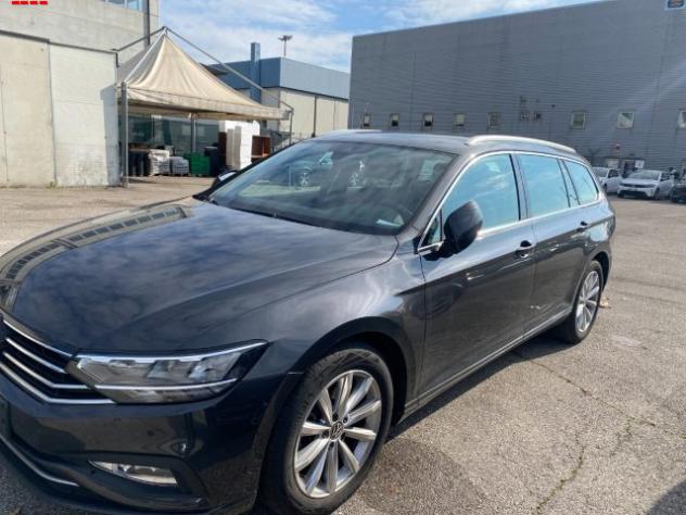 VOLKSWAGEN Passat Variant 2.0 TDI SCR EVO DSG Business x commercianti rif. 23927012