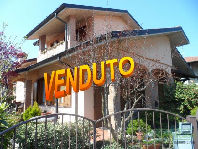 VILLA di 6 vani e di 300 mq (BUSNAGO) rif. IGC VILLA BUSNAGO