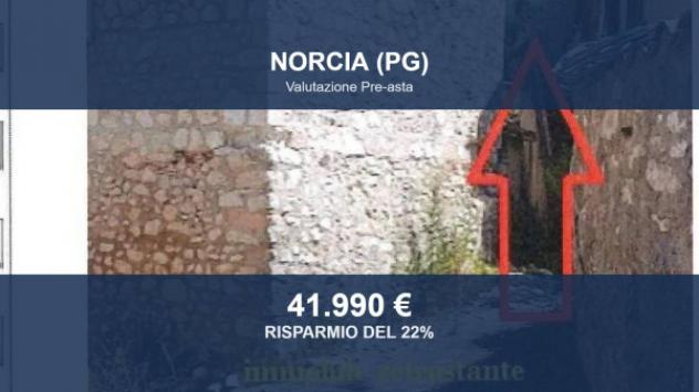 Immobile in asta di 172 m² con più di 5 locali e box auto in vendita a Norcia