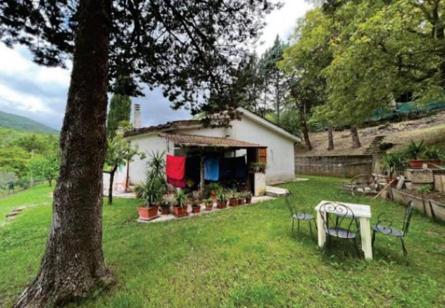 Immobile in asta di 138 m² con più di 5 locali e box auto in vendita a Scandriglia - Foto 3