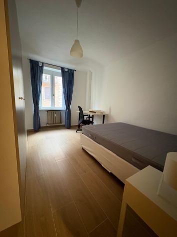 APPARTAMENTO APPENA RISTRUTTURATO IN PIAZZA SANTA GIULIA - Foto 5
