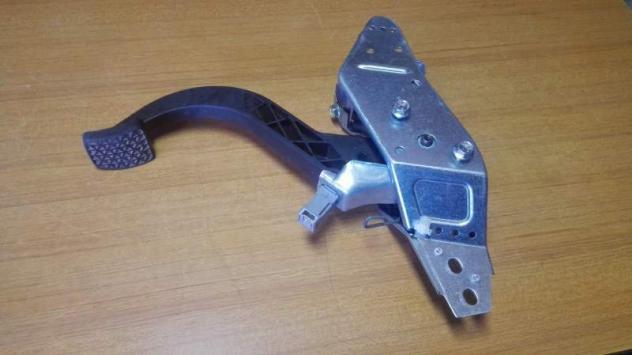 Pedale Frizione Completo Opel Astra H 2009