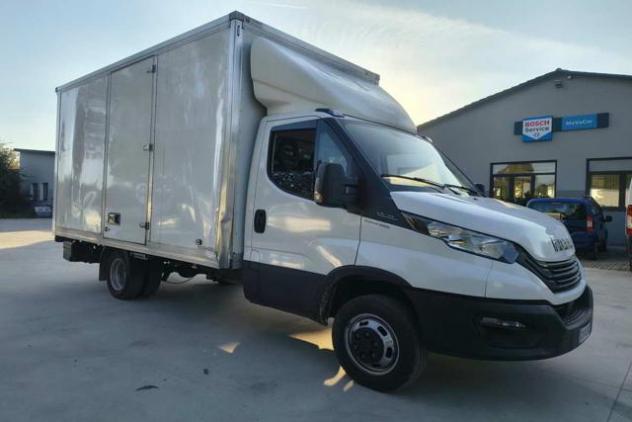 IVECO DAILY 35 14 2.3 FURGONATO CON PEDANA CARICATRICE rif. 24135962