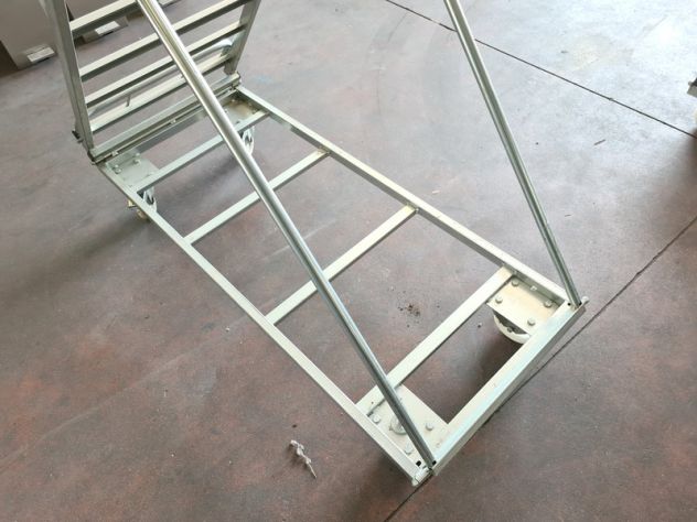espositori inclinati porta cassette usati - Foto 4