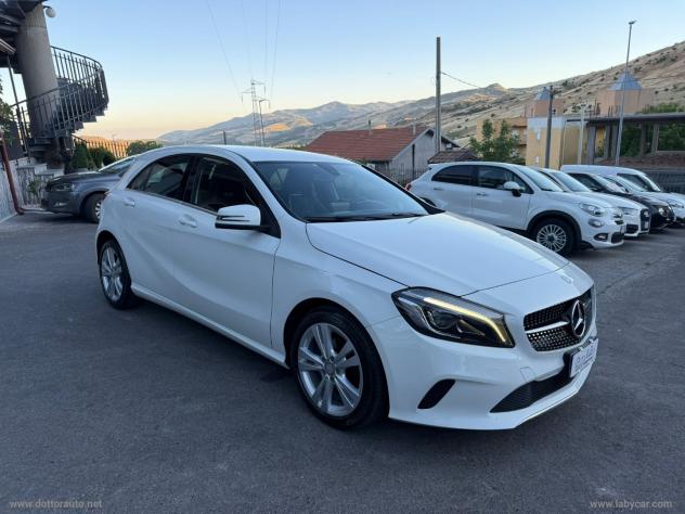 MERCEDES-BENZ A 180 d Premium - Foto 3