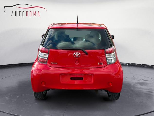 Toyota iQ 1.3 VVT-I - Foto 8