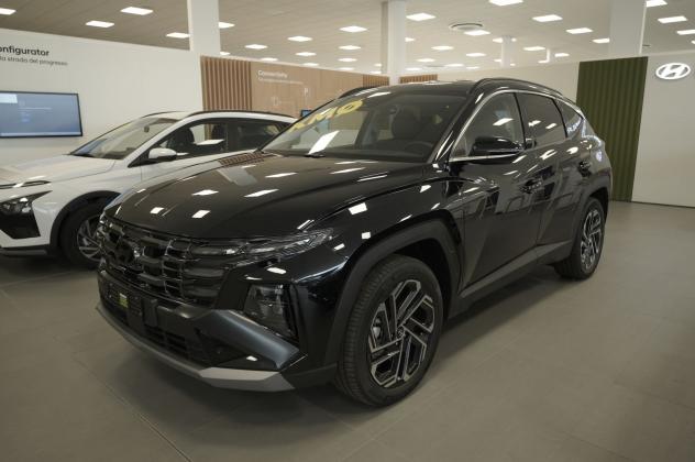 Hyundai Tucson & Plug-In TUCSON MY26 1.6HEV AT 2WD DarkLine - Foto 7