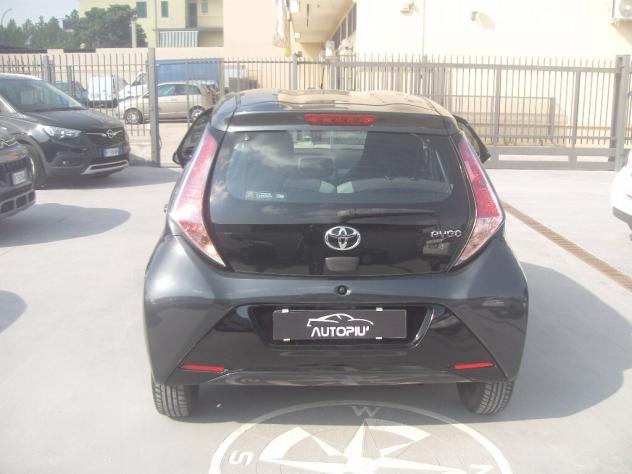 Toyota Aygo 1.0 VVT-i 69 CV 5 porte x-cool - Foto 4