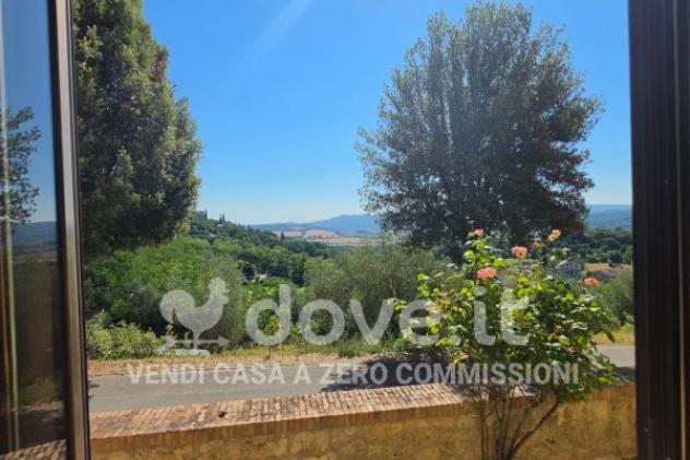 Appartamento di 100 m² con 3 locali in vendita a Chiusi - Foto 2