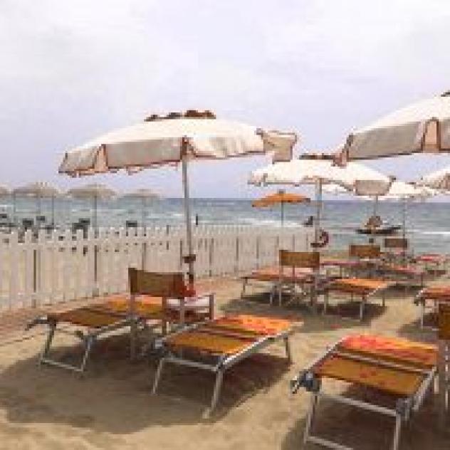Eden Beach di Manganelli Christian & C. S.n.c. - Foto 3