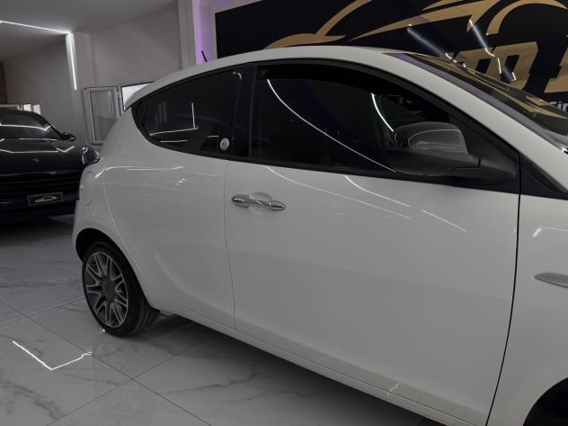 Lancia Ypsilon 1.2 GPL Ecochic Platinum Iper Full - Foto 2