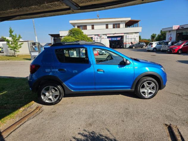 DACIA - Sandero - Stepway 1.5 dCi 90 CV S&S - Foto 5