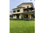 Villetta bifamiliare in vendita a Capanne - Montignoso 180 mq  Rif: 1400851