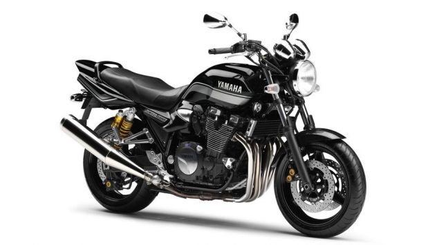 Yamaha Xjr 1300 scarico protezioni bauletti leve pedane cupolini freni - Foto 13