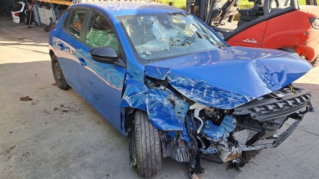 Ricambi vari Opel Corsa F 1.2 benzina 100cv del 2025 - Foto 4