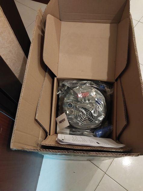 kit completo da 4 PAR LED SHEHDS professionali da 18x18W RGBW, NUOVI, mai usati - Foto 8