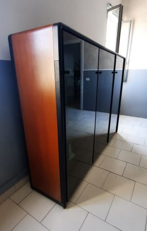 Arredamento completo coordinato: tavolo, vetrina e credenza - Foto 4
