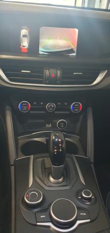 Alfa Romeo Stelvio 2.2 Turbodiesel 210 CV AT8 Q4 Executive - Foto 10