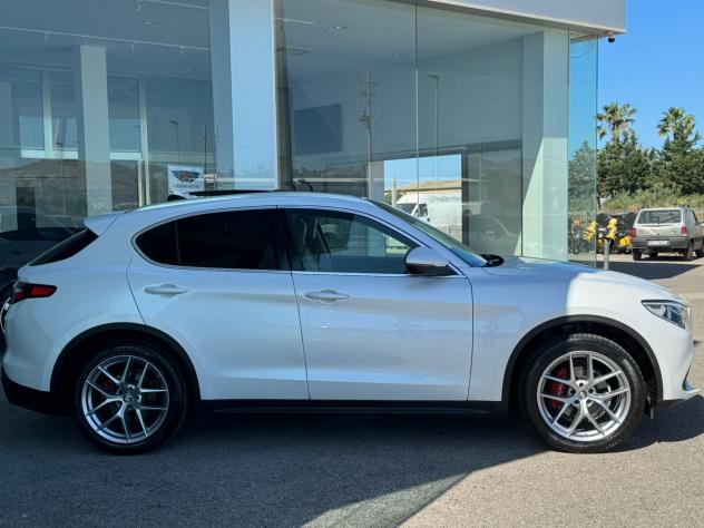 Alfa Romeo Stelvio 2.0 Turbo 280 CV AT8 Q4 Executive con impianto metano - Foto 3