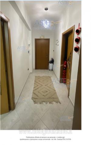 IMMOBILI-IMMOBILE RESIDENZIALE-Via Enrico Toti, 28 - Foto 3