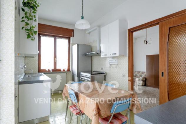 Villa di 347 m² con più di 5 locali e box auto in vendita a Como - Foto 9