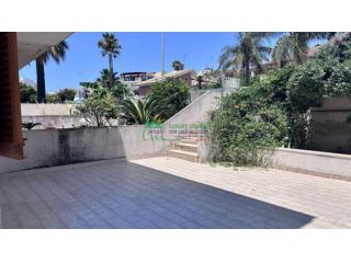 Rif. 2468 - Appartamento con veranda in zona Porto turistico a Marina di Ragusa