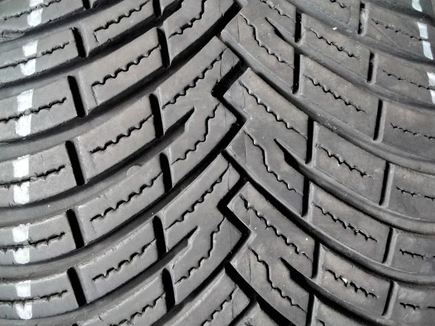 4 gomme usate pirelli 225 60 17 103v 4stagioni - Foto 3