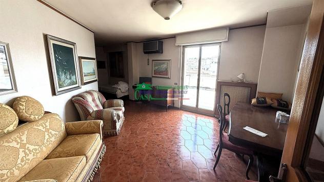 Rif. 9889 - Appartamento Panoramico con ampio Terrazzo - Foto 6