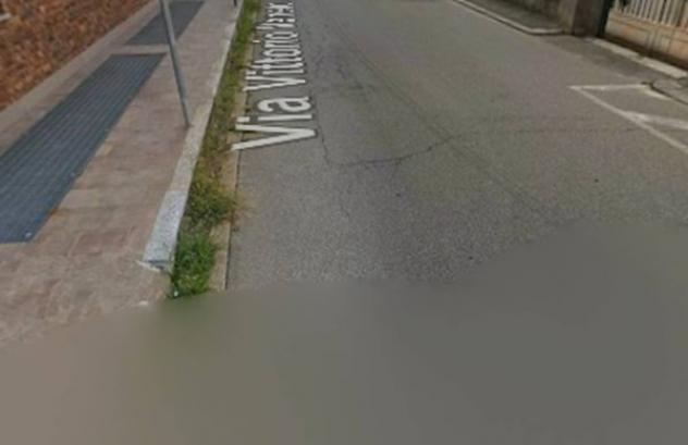 Immobile in asta di 170 m², box auto in vendita a Turbigo - Foto 11