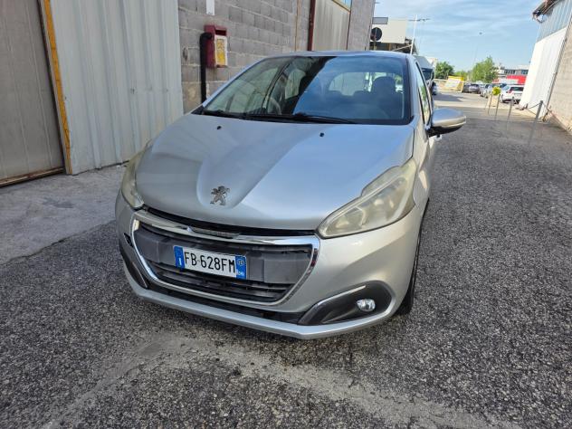 Peugeot 208 BlueHDi 1.6 5 porte Allure - Foto 2