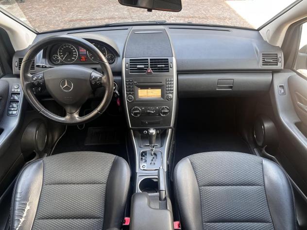 Mercedes-Benz Classe A A200 AVANTGARDE - 2.0 BENZINA 136CV - CAMBIO AUTOMATICO - NON RICONDIZIONATA - Foto 8