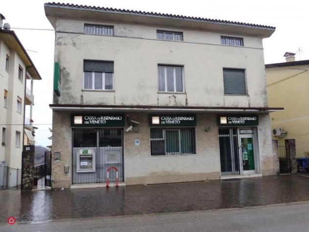 Ufficio di 170mq in Viale A. Canova 19 a Possagno