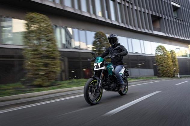 BENELLI BKX 125 s Stradale rif. 23820011